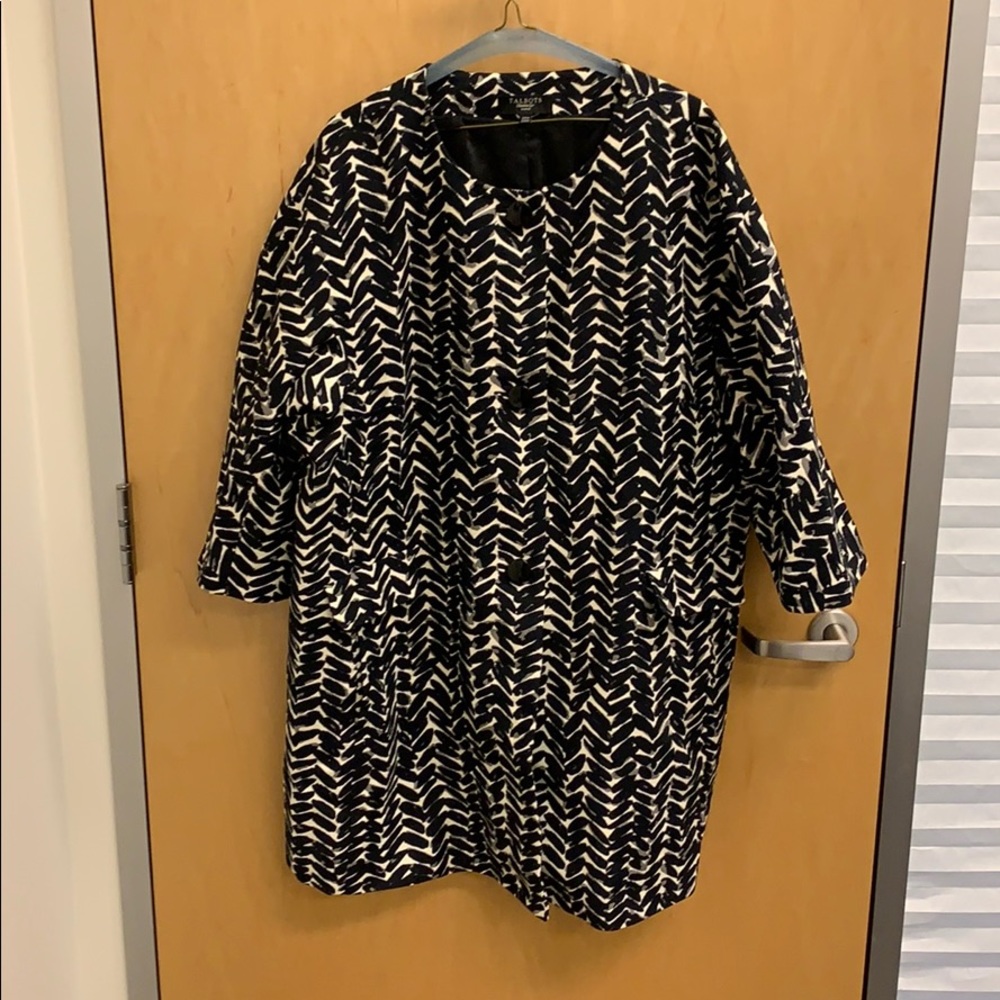 Talbots 24w long blazer.